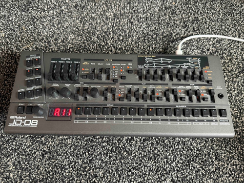 Roland desktop - jd-08,