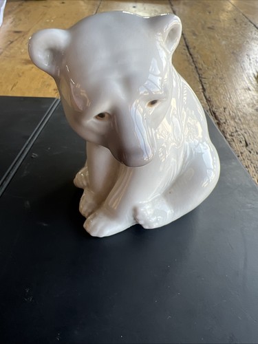 Lladro sitting polar - lladro,