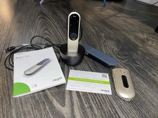 Phonak Roger On 3 Hearing Aid Microphone Transmitter and charger– Champagne