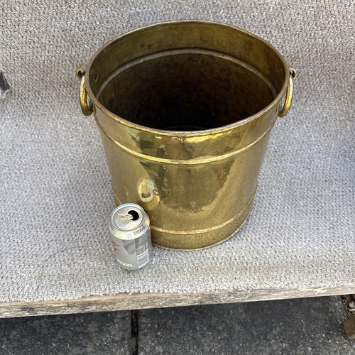 Vintage large brass flower - brass,