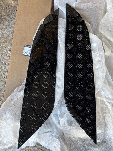 Land rover defender bonnet - land,