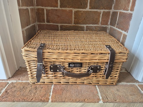 Regency hampers person - hampers, 2