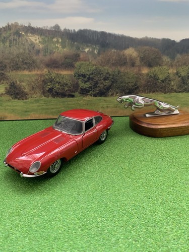 Franklin mint type - franklin, jaguars
