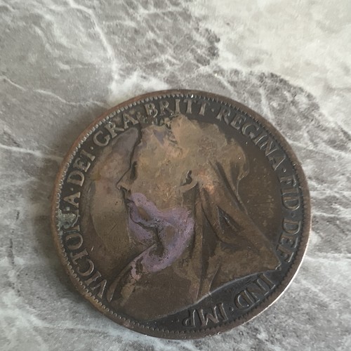 1898 queen victoria bun - queen,