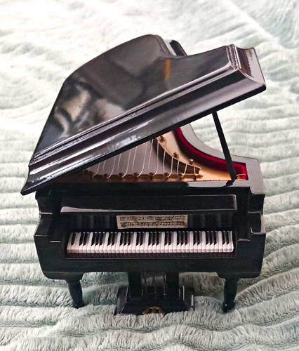 Miniature grand piano dolls - miniature,