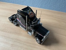 Franklin Mint 1:32 scale Peterbilt 379 truck. Used but in original pack