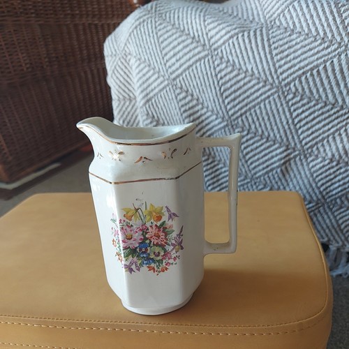 Vintage ironstone - v, r
