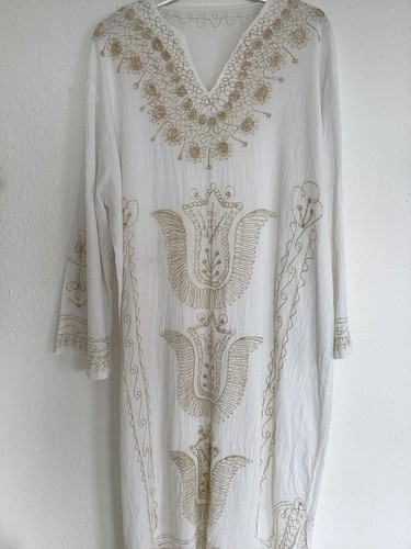 Boutique white crinkle - boutique.,