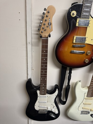 Gear4music strat style black - gear4music,