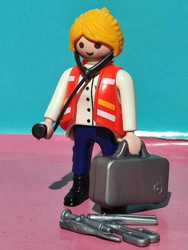 Playmobil figure doctor - playmobil,