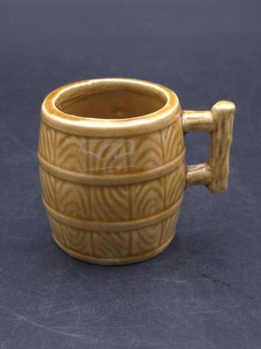 Glazed pottery barrell - barrell, shaped