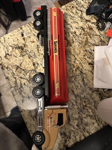 Loves tanker truck plastic toy - tanker,