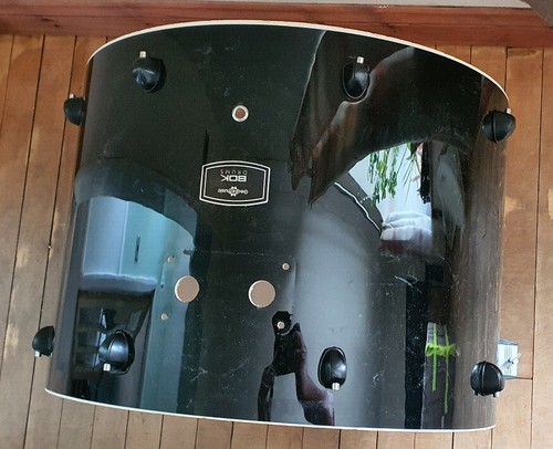 Bass drum with - x,