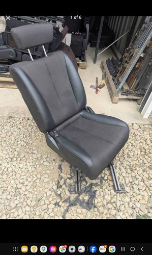 Black passenger swivel base - swivel,