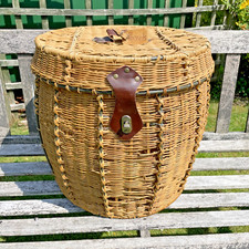 Harrods of Knightsbridge LARGE Wicker Basket Storage Box- 37cm high x 42cm diam