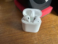 Apple AirPods 2nd Generation