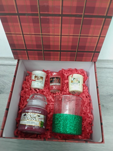 Yankee candle christmas gift - candle,