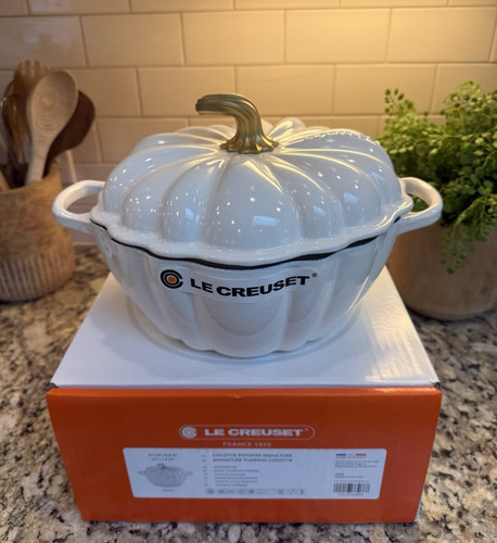 New creuset signature cast - creuset,