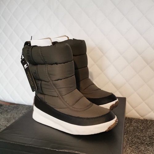 Women sorel out about - out, n
