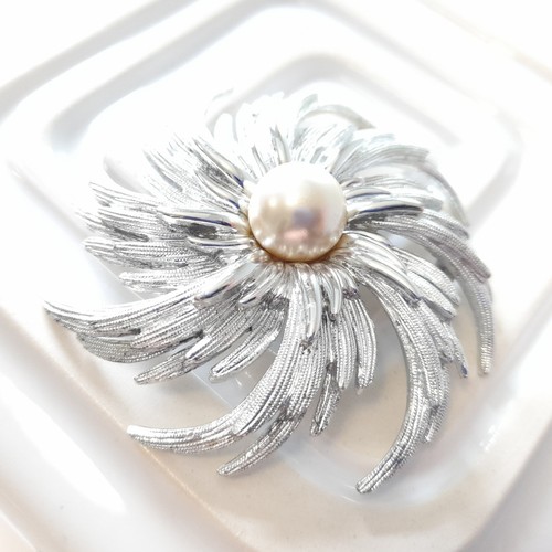 Vintage sarah coventry brooch - sarah,