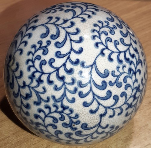10cm dia blue white ceramic - white,