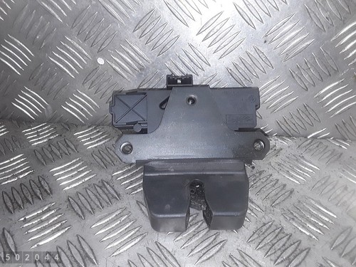 2004 volvo v50 - lock, motor