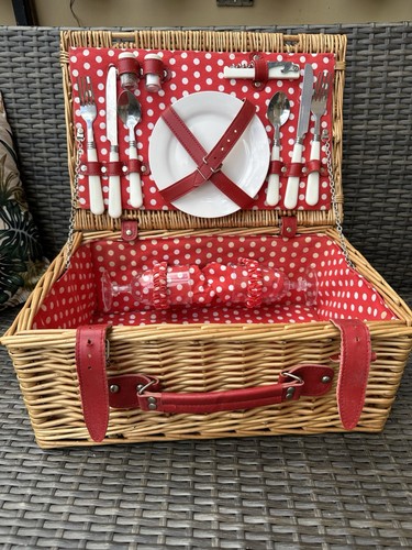 Picnic basket hamper - picnic,