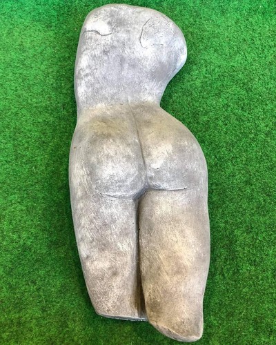 Concrete female back torso - concrete,