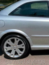 Black plastic rear wheel arch - plastic,