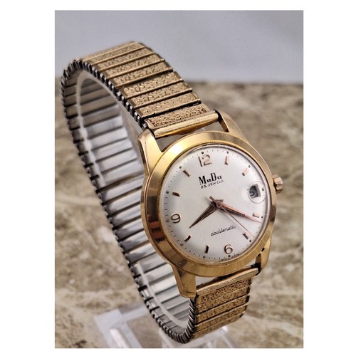 Retro gold swiss jewel - gold,