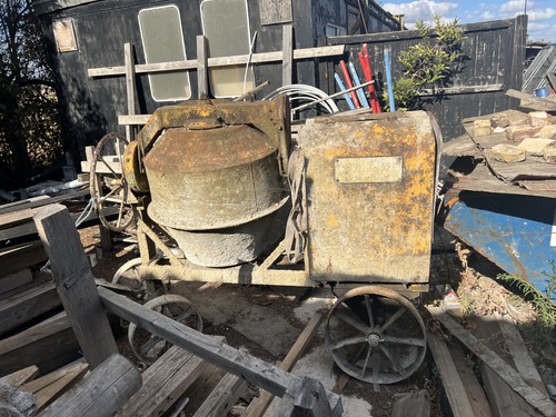 Old diesel cement mixer - old, –