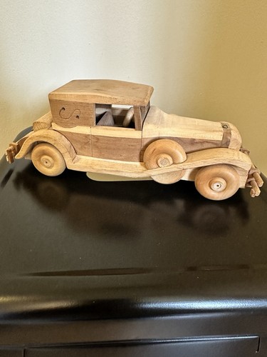 1930 packard victoria - victoria, wooden