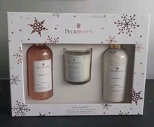 LAST ONE Pecksniffs Christmas