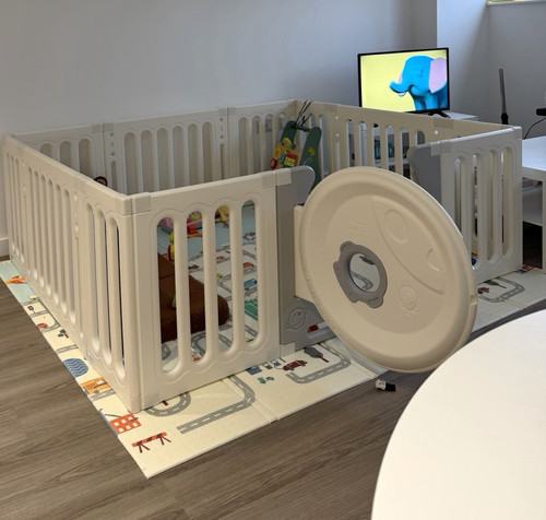 White plastic rectangle baby - white,