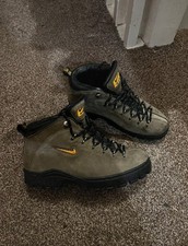Nike ACG Vintage Hiking Boots