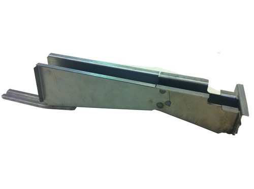 Outrigger jacking point - jacking,