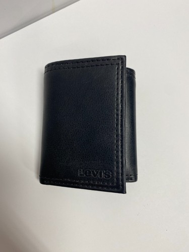 Levi men trifold wallet - levi's,