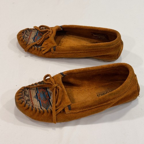 Minnetonka woven fabric toe - fabric,