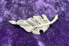 Marquisette Leaf Brooch On Plated Silver Metal With Safety Pin