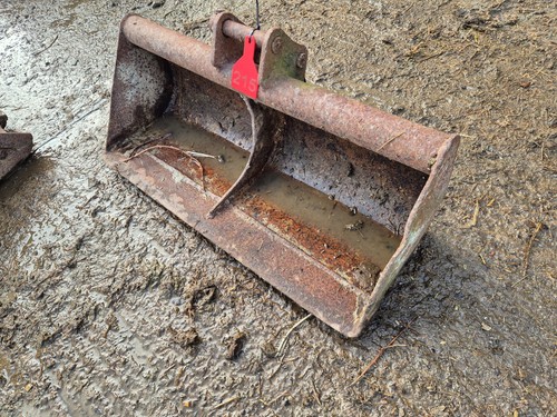 750mm excavator digging bucket - 750mm,