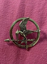 JOB LOT | 10 Hunger Games Pins