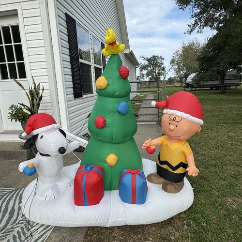 Gemmy peanuts airblown - gemmy,