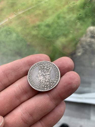 Charles silver coronation - i,