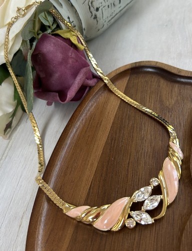 Vintage crown trifari blush - crown,