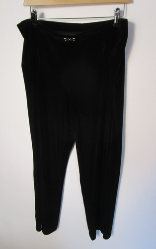 Short black velvet - m&s,