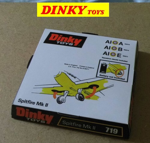 Dinky spitfire 719 repro - spitfire, no.719