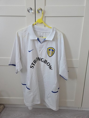 Leeds united football shirt