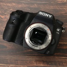 SONY A77 II ILCA-77M2 DSLR