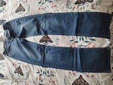 Ladies Levi’s 714 Jeans  –