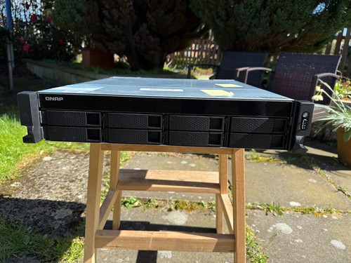 Nas qnap 877xu 8bay - qnap,